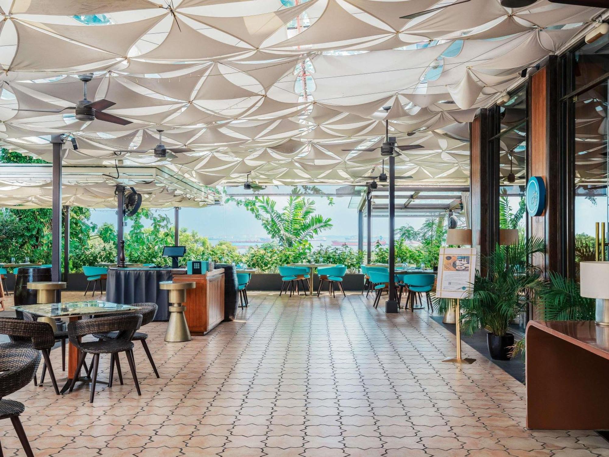 Sofitel Sentosa & 5* Singapore